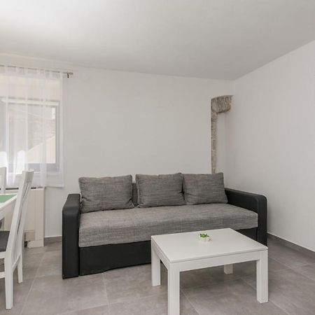 Apartmani Mustaca Dvori Privlaka (Zadar) Exterior foto